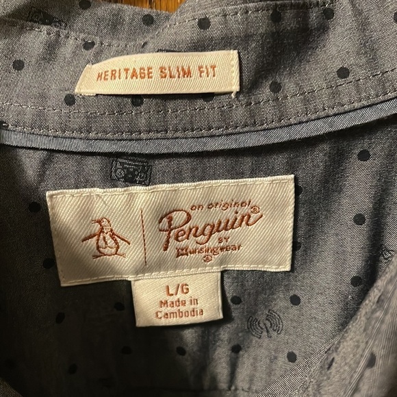 T-shirt penguin size large in very nice condition. No rips no holes no stains. - Picture 2 of 5